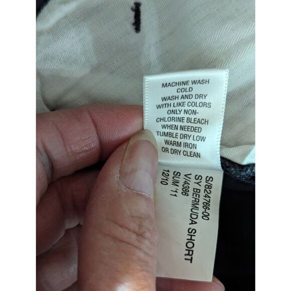 Banana Republic Womens Black Cotton Stretch Button Zip Fly Bermuda Shorts Size 4 - Picture 6 of 6